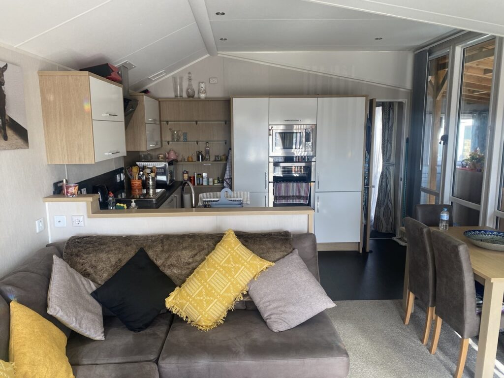 BOSMH_120LP_Willerby-Linear-mobile-home-image-6